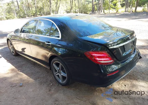 2019 Mercedes-Benz E 300 4Matic из США, поврежденный, VIN WDDZF4KB8KA530912